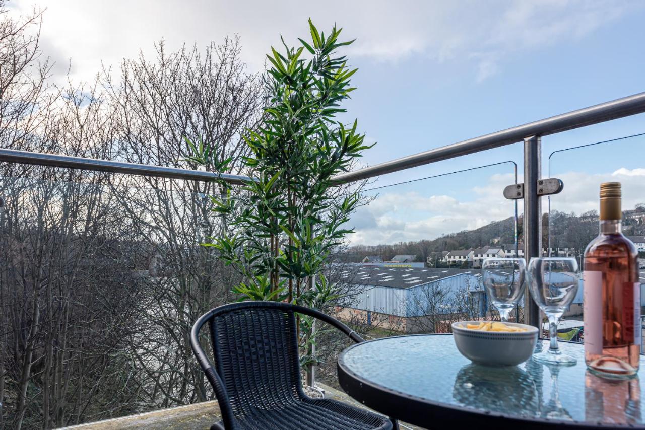 Riverside Balcony Apartment With Parking Just Minutes To Saltaire Шипли Экстерьер фото